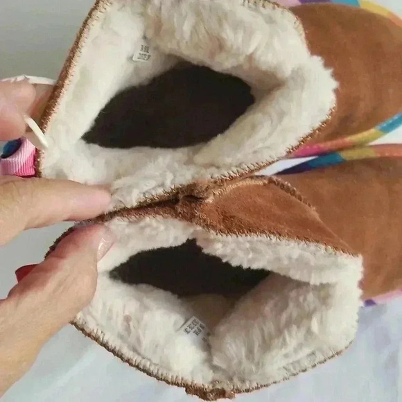 Skechers leather upper pull on cozy boots Childrens 4 - Picture 6 of 9